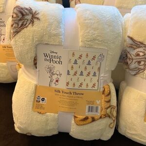 Winnie the Pooh blanket